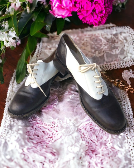 VIntage Giorgio Armani Oxfords Lace leather