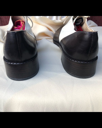VIntage Giorgio Armani Oxfords Lace leather