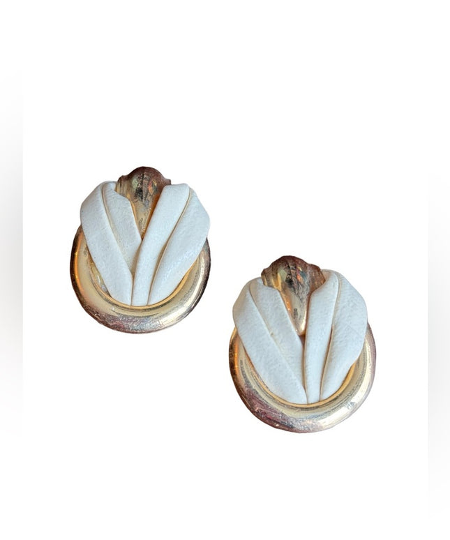 Vintage 1970s SG D’OR Gold & Cream leather fancy show clips