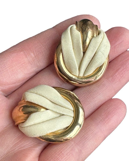 Vintage 1970s SG D’OR Gold & Cream leather fancy show clips