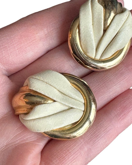 Vintage 1970s SG D’OR Gold & Cream leather fancy show clips
