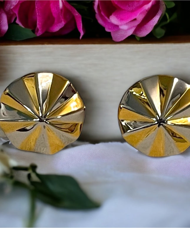 Vintage 1980s FAC Beautiful gold & silver plate clip on earrings round