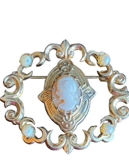 Fancy vintage gold plt carved shell cameo faux pearl brooch