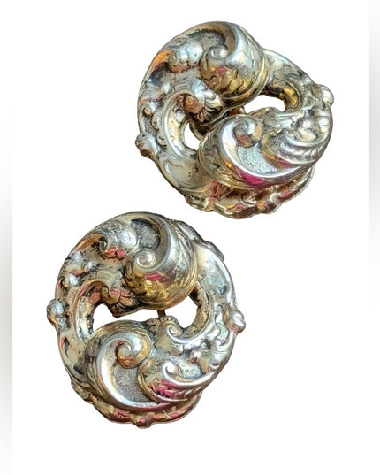 Vintage gold finish swirl fancy leaf chunky clip on earrings Victorian revival