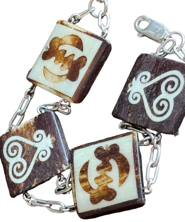 Lovely sterling silver hand made link heart square resin bracelet