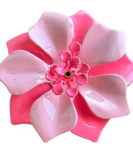 Vintage 1960s pink metal flower enameled brooch