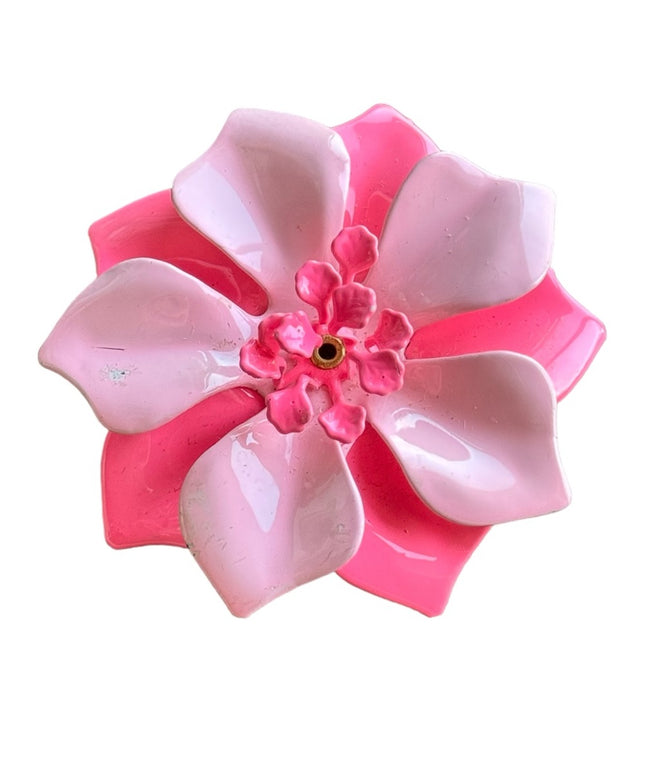 Vintage 1960s pink metal flower enameled brooch