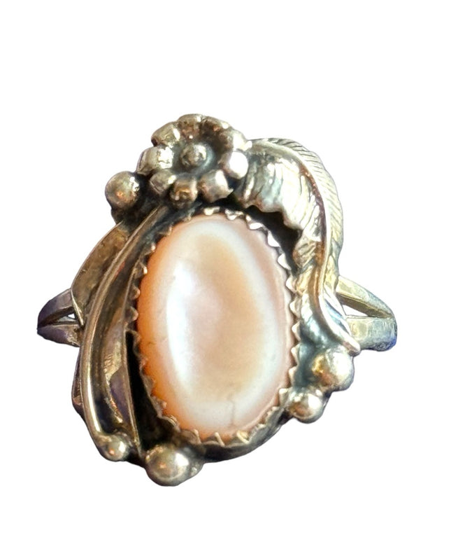 Vintage STERLING 925 ERP (EAGLE) mother of pearl Navajo southwestern ring