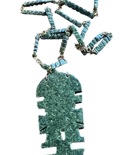 Vtg 24” Peruvian Tumi Carved Green Stone 2" Pendant Necklace Carved Stone Beads