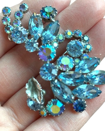 Vintage C1950s AB Sherman unmarked blue crystal brooch silver tone Large