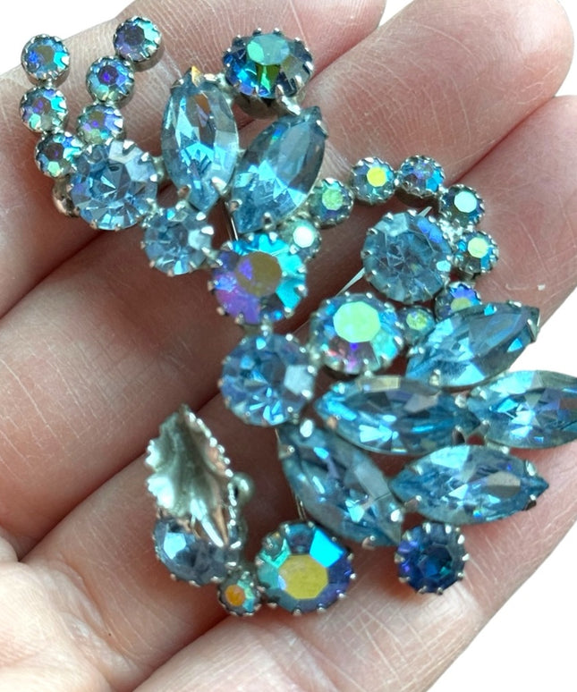 Vintage C1950s AB Sherman unmarked blue crystal brooch silver tone Large