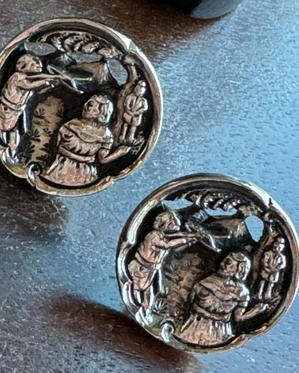 Vintage silver finish ornate detailed hunting scene shooting cufflinks