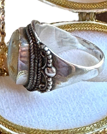 Vintage sterling silver 925 Balenisian Thai silver Rutilated quartz Fancy ring
