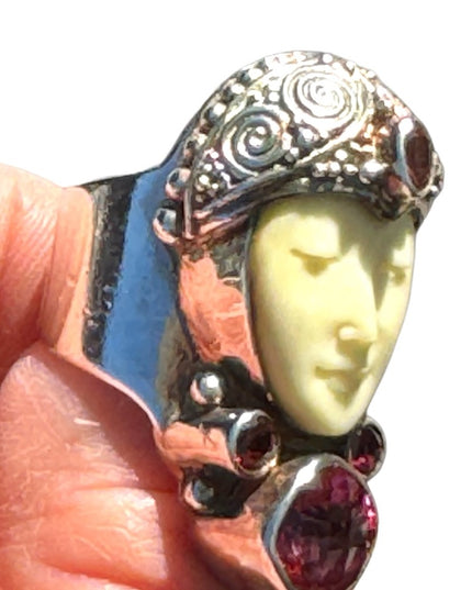 RARE Sajen Goddess Large Ruby Amethyst Garnet sterling silver 925 Ring c2004