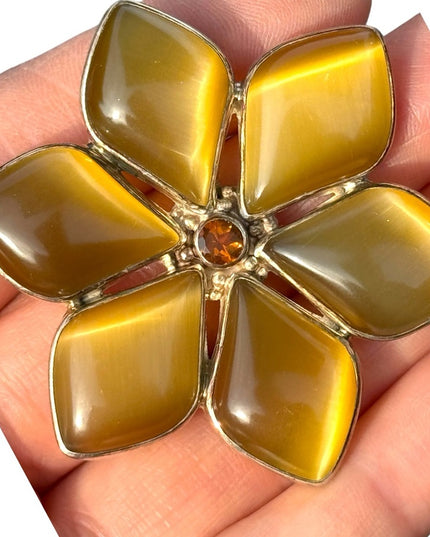 RARE  Sajen 925 Sterling silver brooch  flower Gemstone