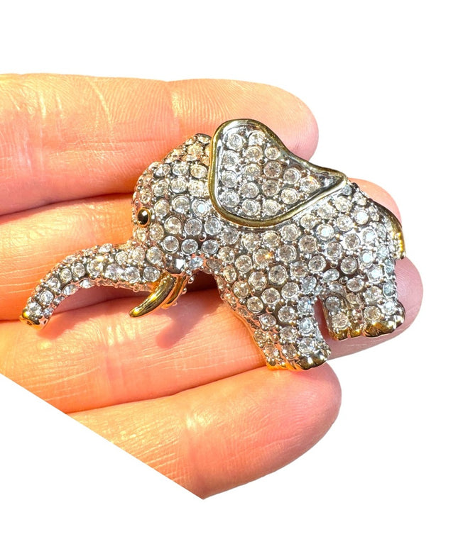 Lovely Butler Gold plate Elephant australian crystal facination brooch