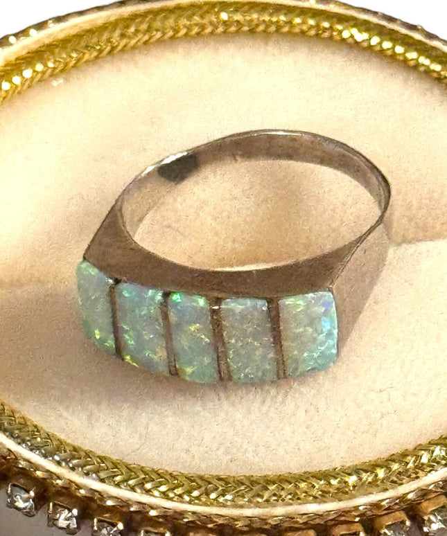 Vintage southwestern style Fire opal sterling silver 925 ring