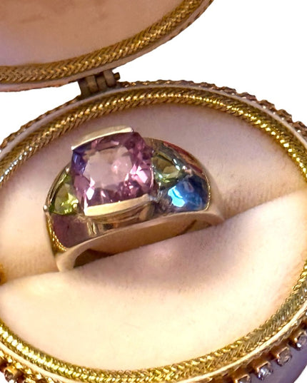 Lovely HE Amethyst and peridot vintage sterling silver ring sz8