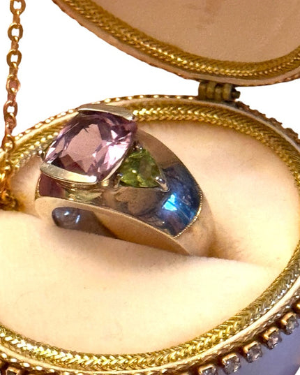 Lovely HE Amethyst and peridot vintage sterling silver ring sz8
