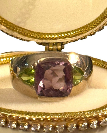 Lovely HE Amethyst and peridot vintage sterling silver ring sz8