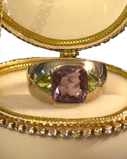 Lovely HE Amethyst and peridot vintage sterling silver ring sz8