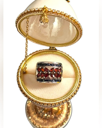 Stunning cigar band garnet & Sapphire sterling silver 925 flower ring