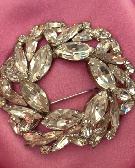 Vintage mid century SHERMAN clear crystal wreath style  brooch