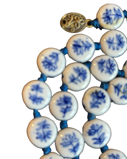 VTG Chinese export porcelain handmade painted blue & white flower bead necklace