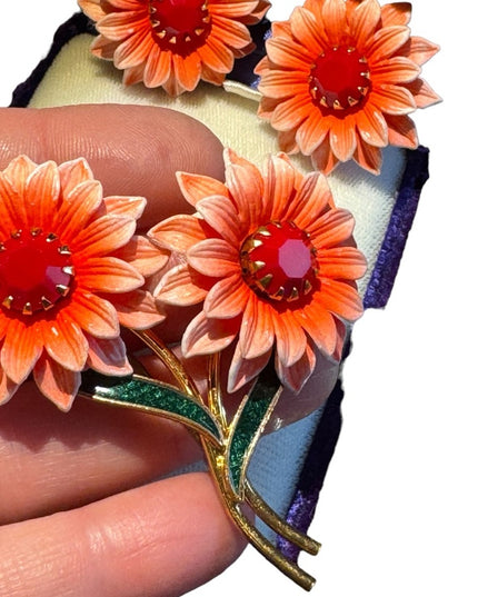 Lovely 1960s Western Germany pink & red plastic flower brooch earrings SET
