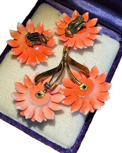 Lovely 1960s Western Germany pink & red plastic flower brooch earrings SET