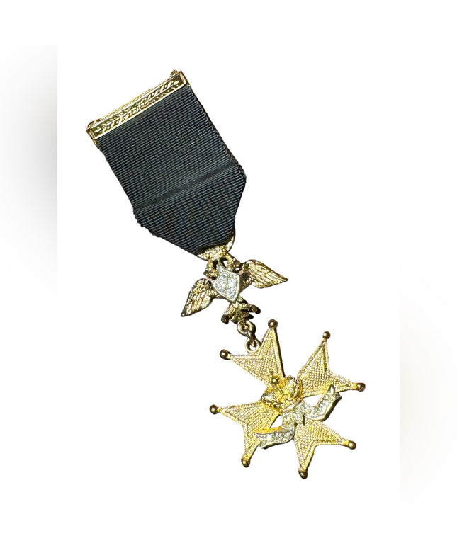 Vintage 1980s Butler & Wilson Spinx Gold eagle crusaders cross metal brooch