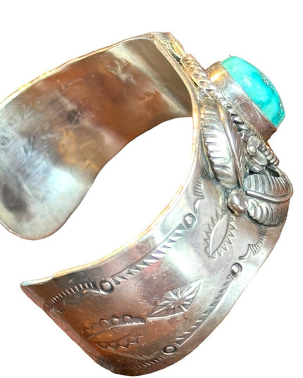 Vintage Southwestern Navajo Sterling silver 925 Handmade turquoise Cuff bracelet