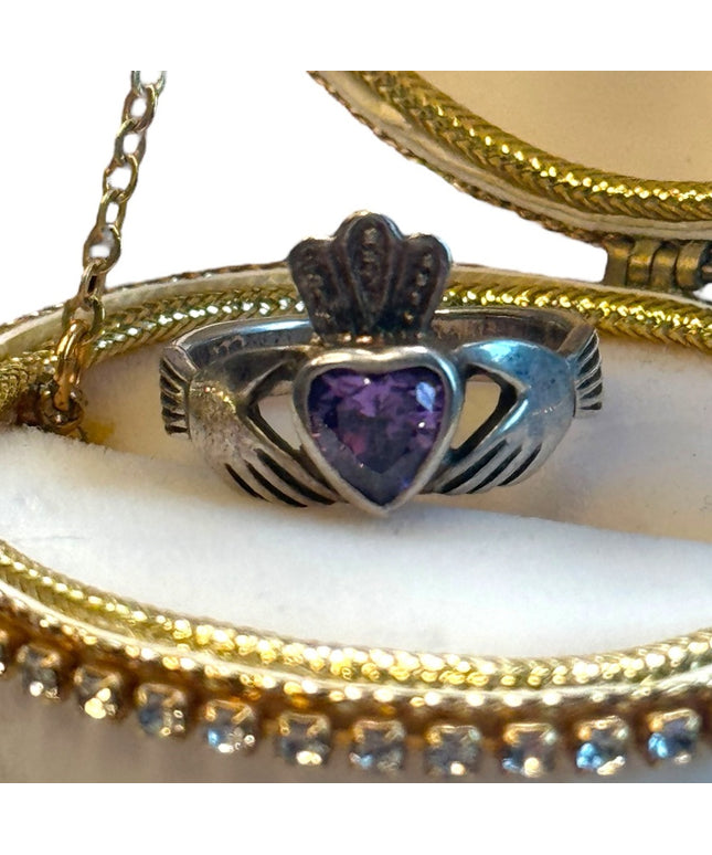 Vintage Irish Clauddagh Amethyst  Ring Size 6.5 sterling silver