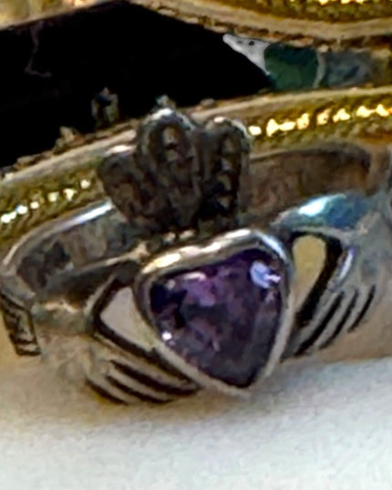 Vintage Irish Clauddagh Amethyst  Ring Size 6.5 sterling silver