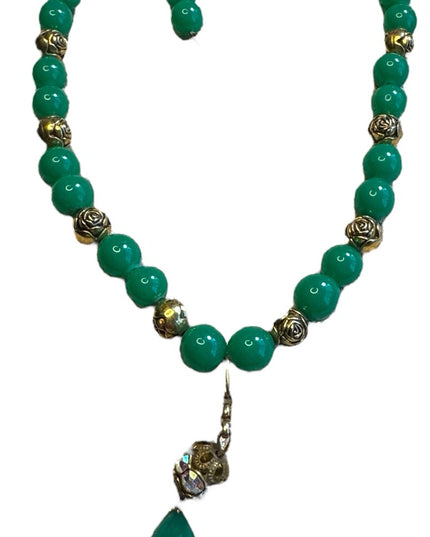 Vintage Green Glass bead necklace with gold plate rose beads