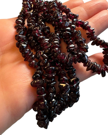 Vintage Garnet High quality chip necklace 34”