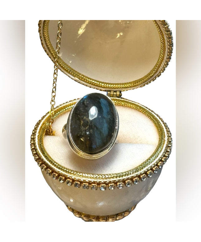 Lovely Large sterling silver Labradorite ring SZ 9