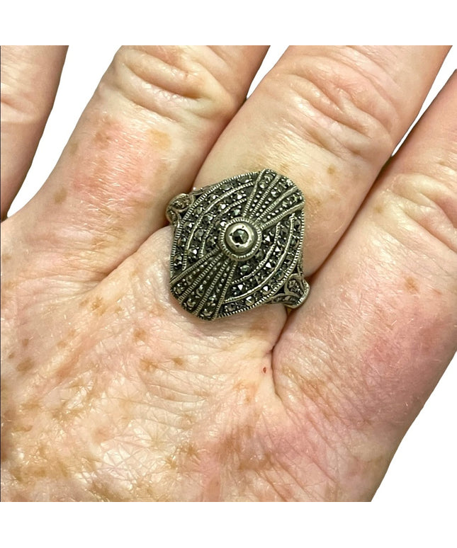 Vintage  sterling silver 925 Chunky dinner marcasite large ring