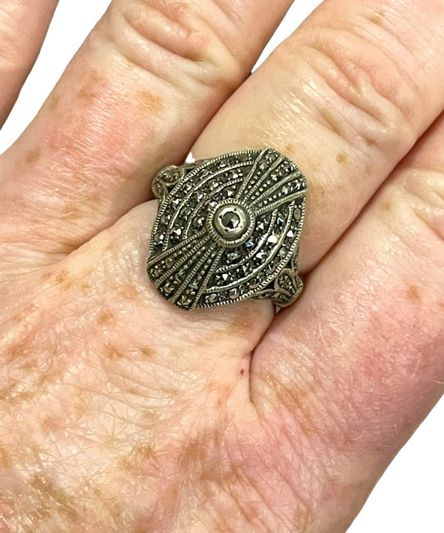 Vintage  sterling silver 925 Chunky dinner marcasite large ring