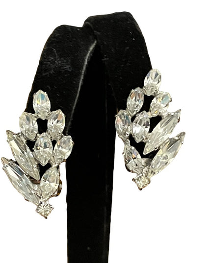 Vintage 1950s SHERMAN clear crystal leaf earrings silver finish clip ons