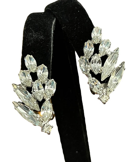 Vintage 1950s SHERMAN clear crystal leaf earrings silver finish clip ons