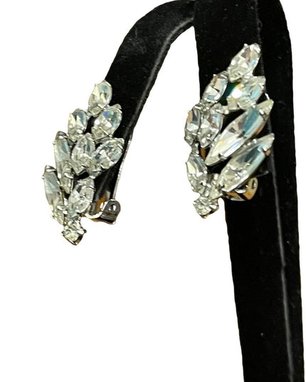 Vintage 1950s SHERMAN clear crystal leaf earrings silver finish clip ons