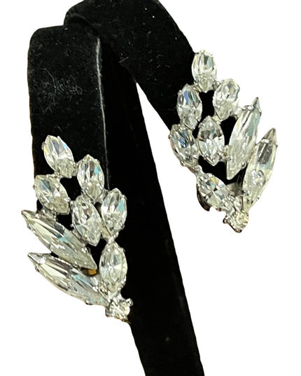 Vintage 1950s SHERMAN clear crystal leaf earrings silver finish clip ons