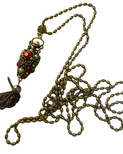 Vintage C1980s Gold tone fancy faux pearl necklace revival