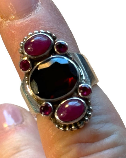 Lovely SAJEN Sterling silver Ruby & Rhodonite fancy BALI ring Sz 6