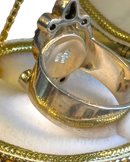 Lovely Sajen druzy & peridot Balenisian ring designer