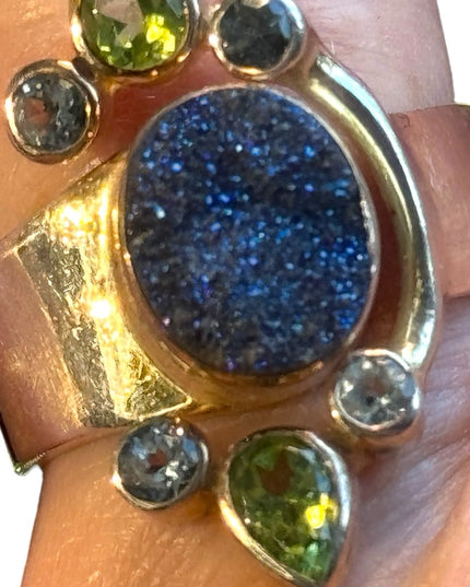 Lovely Sajen druzy & peridot Balenisian ring designer