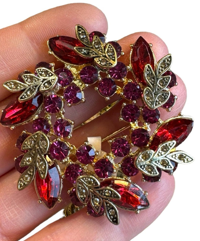 stunning red crystal vintage NAPIER gold finish brooch