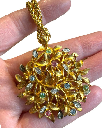 Stunning Ivana hold plated pendant and thick chain flower rhinestones pendant