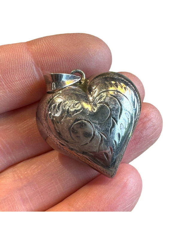 Vintage etched puffed heart pendant sterling silver 925